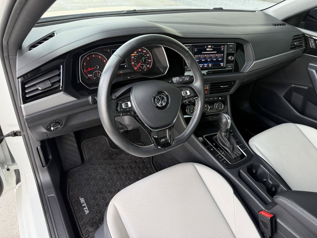 Used 2021 Volkswagen Jetta R-Line FWD image 16