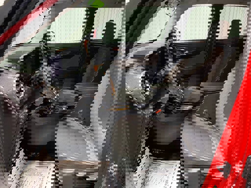 Used 2026 Chevrolet TrailBlazer LT w/ LT Cold Weather Package image 9