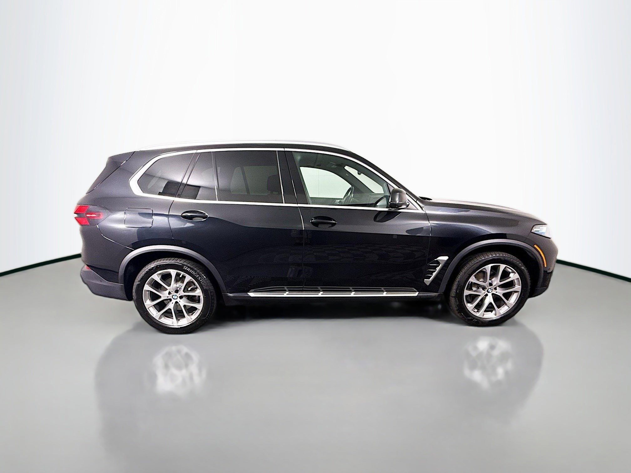 Used 2024 BMW X5 sDrive40i RWD image 11