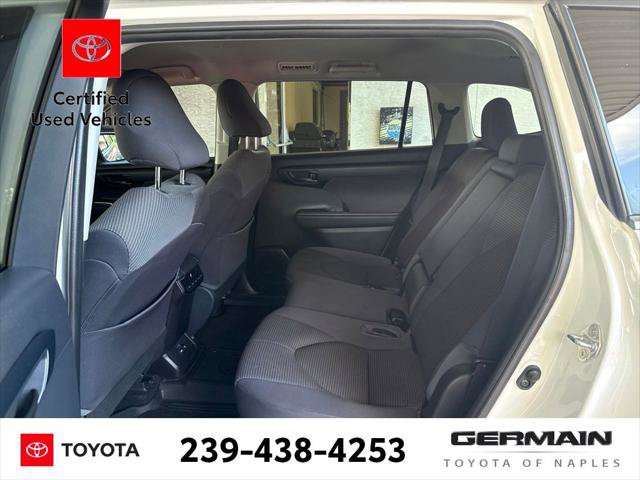 Certified 2020 Toyota Highlander LE AWD/4WD image 12