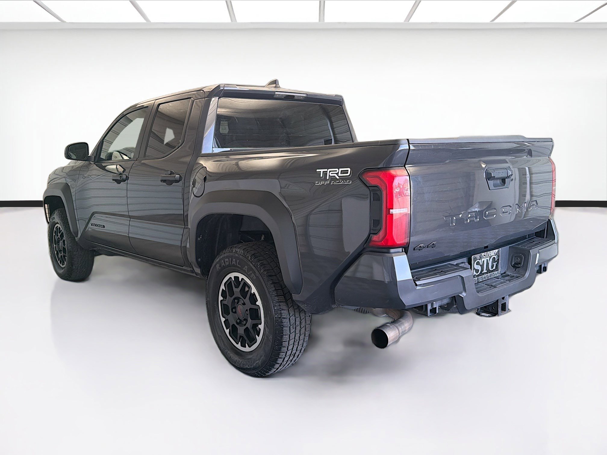 Used 2024 Toyota Tacoma TRD Off-Road image 5