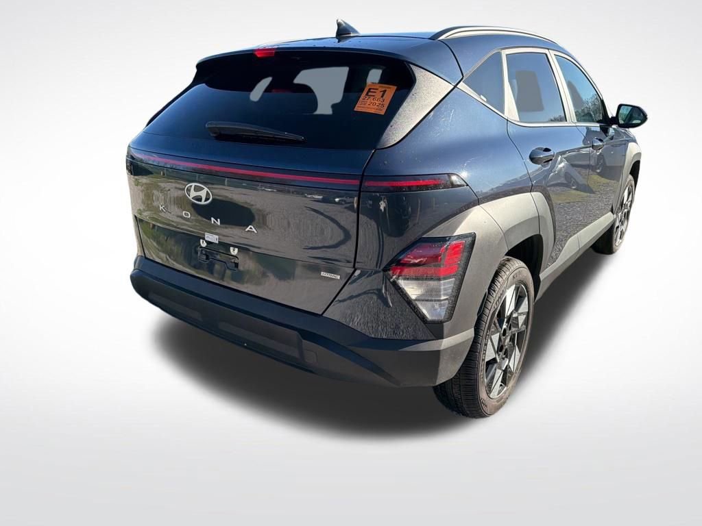 Used 2025 Hyundai Kona SEL image 14