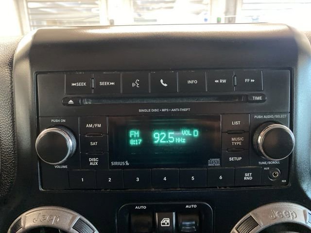 Used 2013 Jeep Wrangler Unlimited Sport image 15