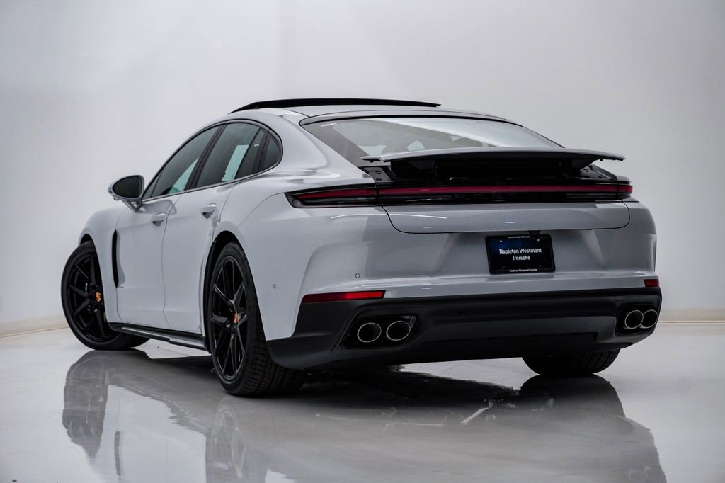 New 2026 Porsche Panamera 4 image 3