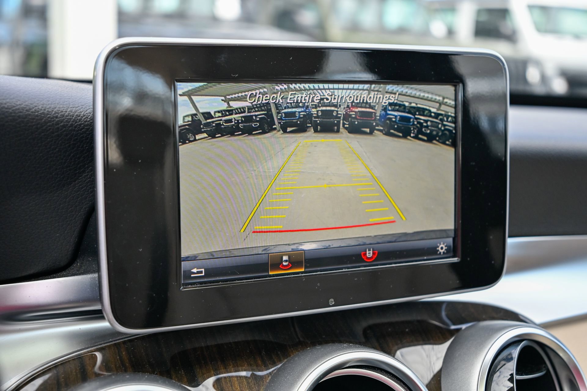 Used 2017 Mercedes-Benz C 300 4MATIC Sedan image 32