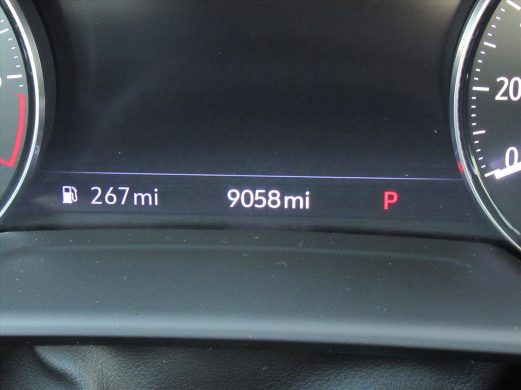 Used 2023 Buick Envision Avenir image 35