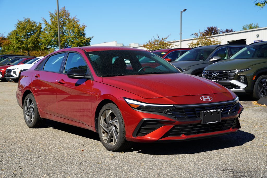 New 2025 Hyundai Elantra Sport