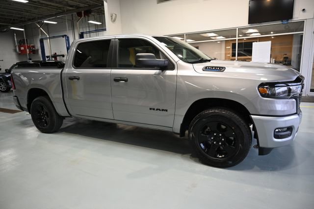 Used 2025 RAM 1500 Tradesman w/ Night Edition AWD/4WD image 4