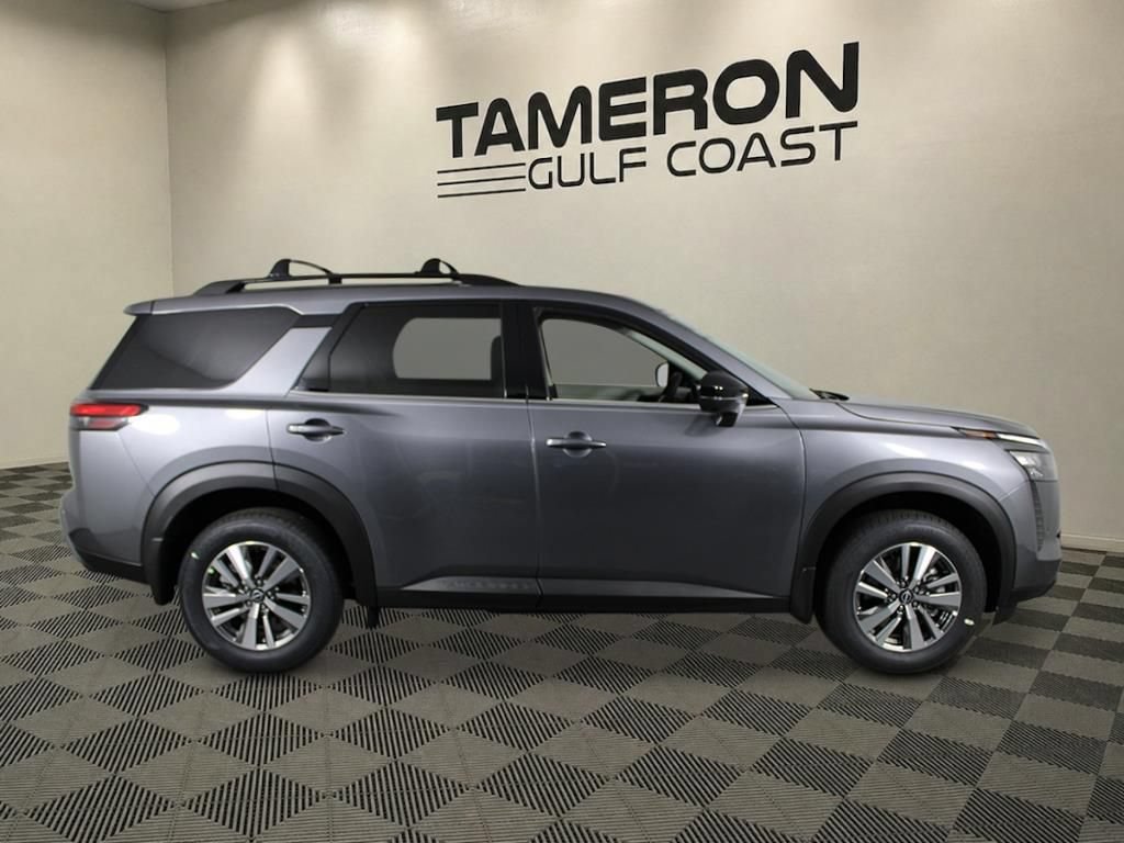 New 2026 Nissan Pathfinder SL FWD image 2