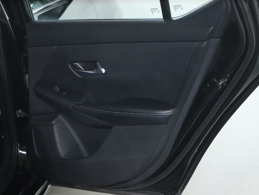 Certified 2023 Nissan Sentra SV FWD image 31