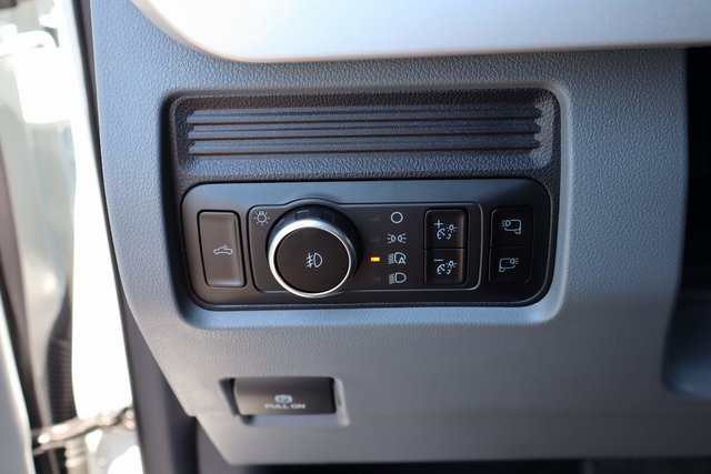New 2025 Ford F350 XLT image 29
