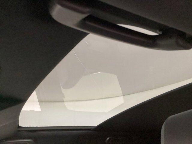 Used 2024 Land Rover Discovery Sport Dynamic SE image 12