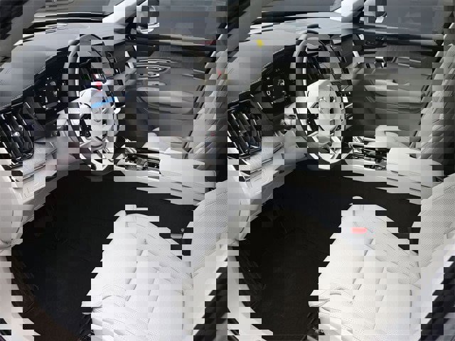 New 2025 Volvo XC90 B6 Ultra image 19