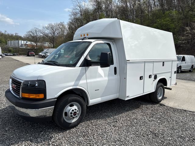 New 2025 GMC Savana 3500 w/ Power Convenience Package RWD image 1