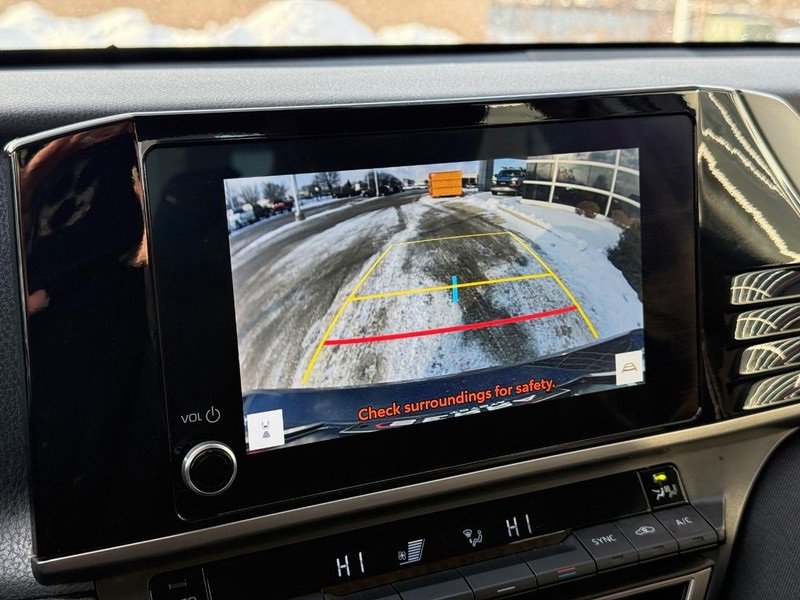 Used 2025 Toyota Camry LE image 24