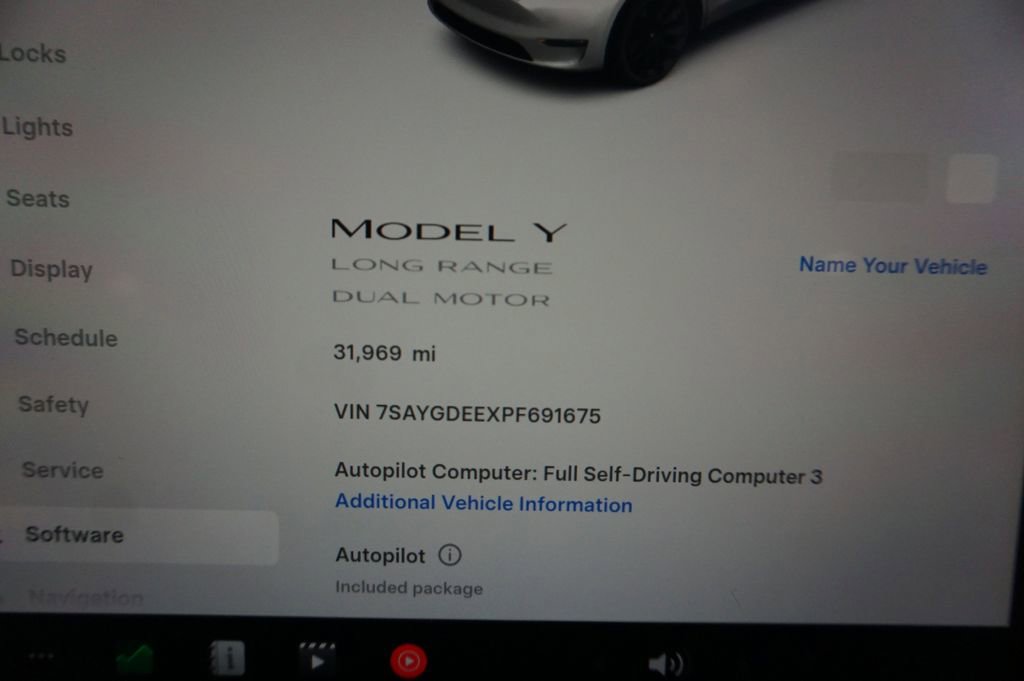 Used 2023 Tesla Model Y Long Range image 10