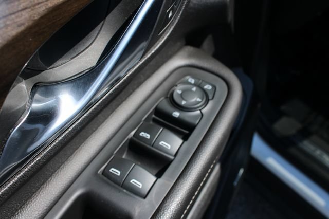 Used 2019 GMC Terrain Denali w/ Comfort Package FWD image 11