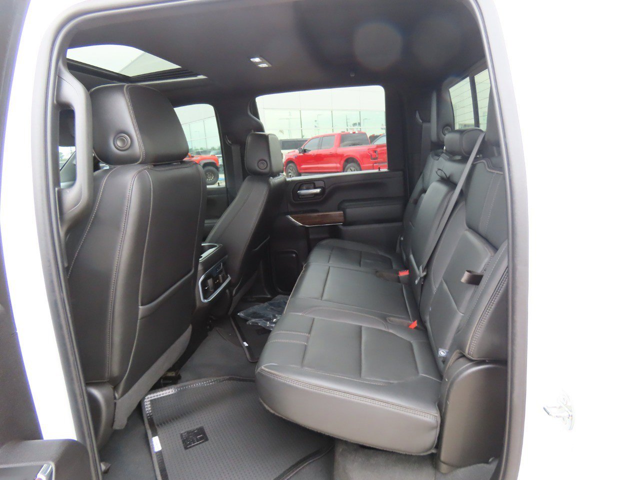 Used 2022 Chevrolet Silverado 3500 High Country w/ Technology Package image 20