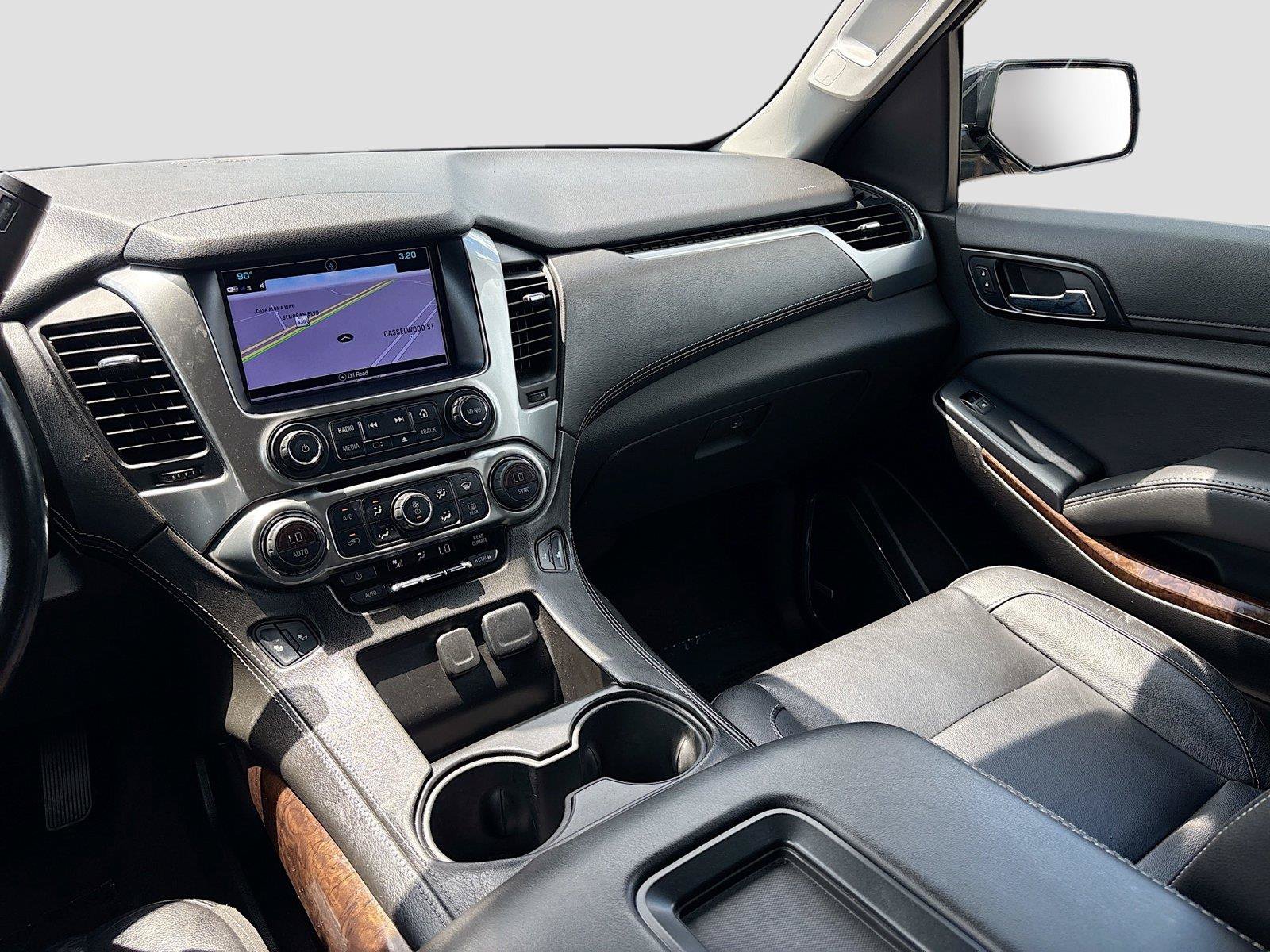 Used 2020 Chevrolet Suburban LT RWD image 24