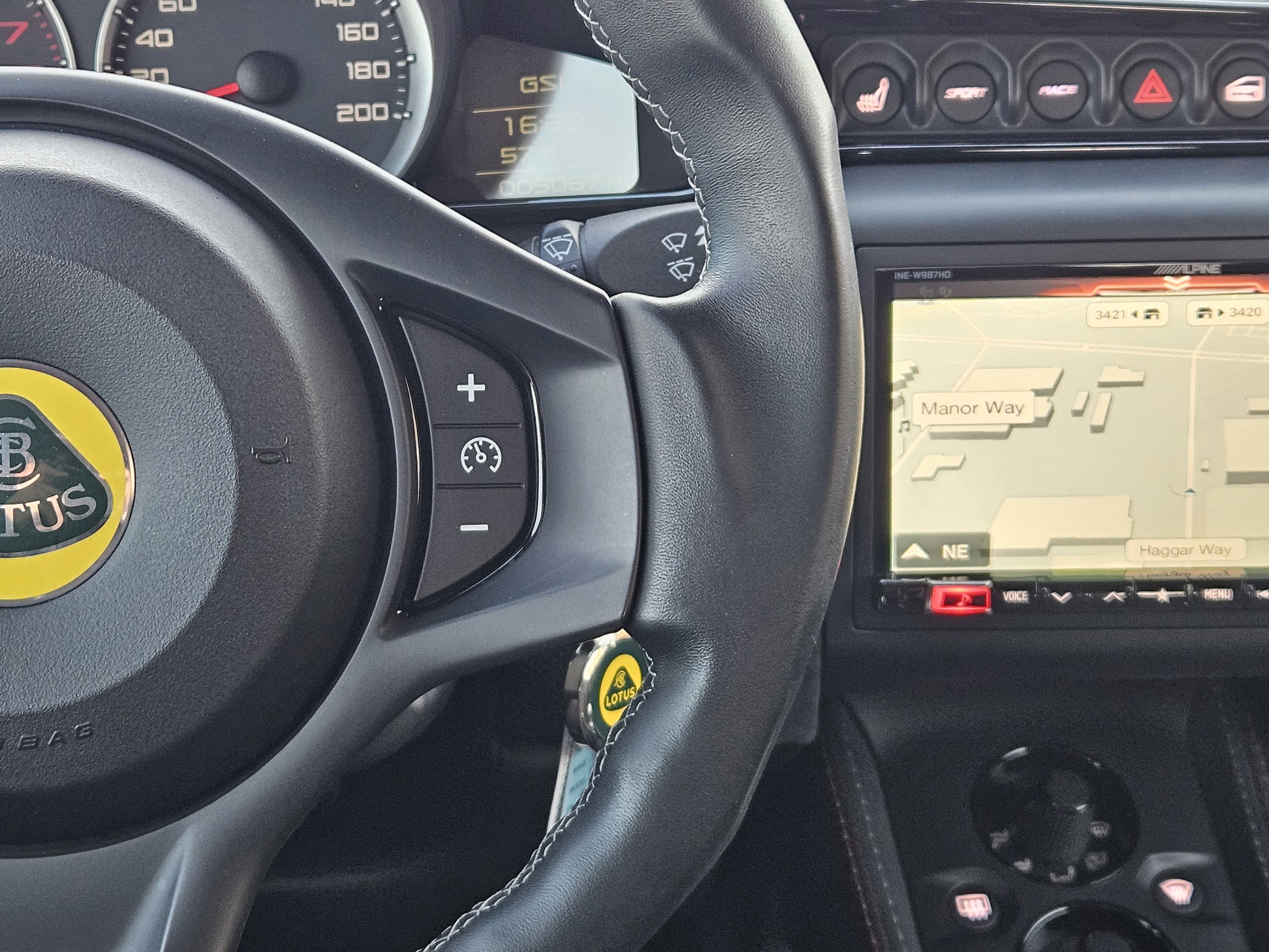 Used 2021 Lotus Evora image 30