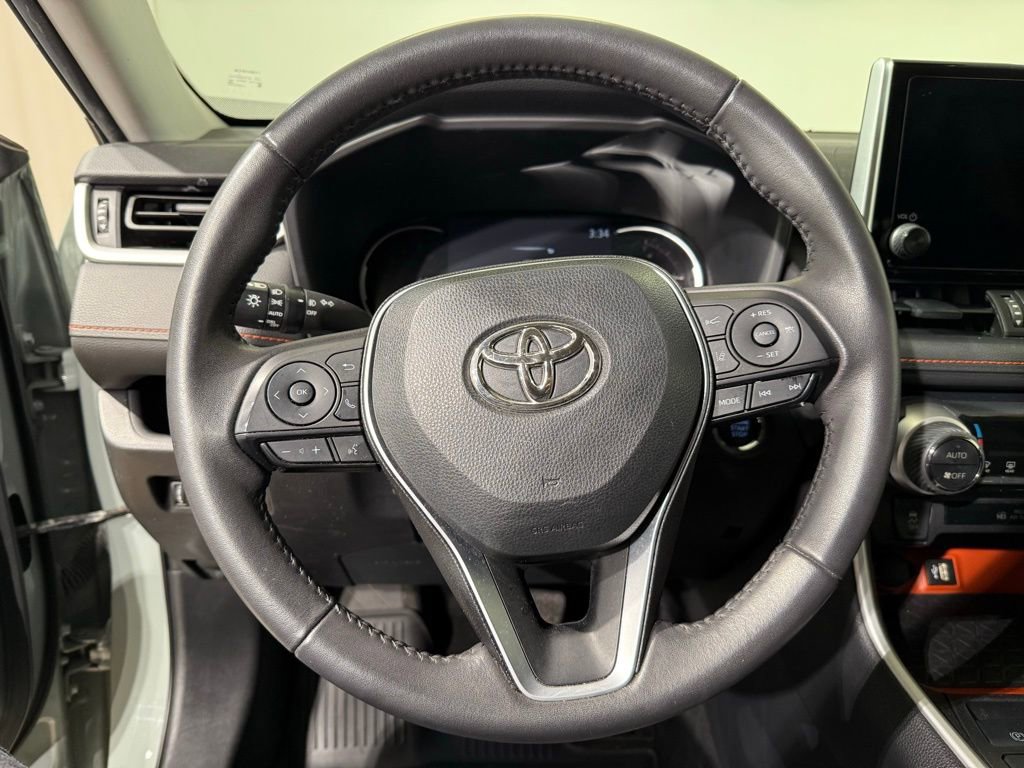 Used 2023 Toyota RAV4 Adventure image 22