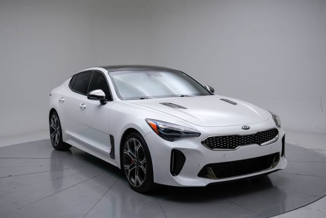 Used 2020 Kia Stinger GT1 RWD image 9