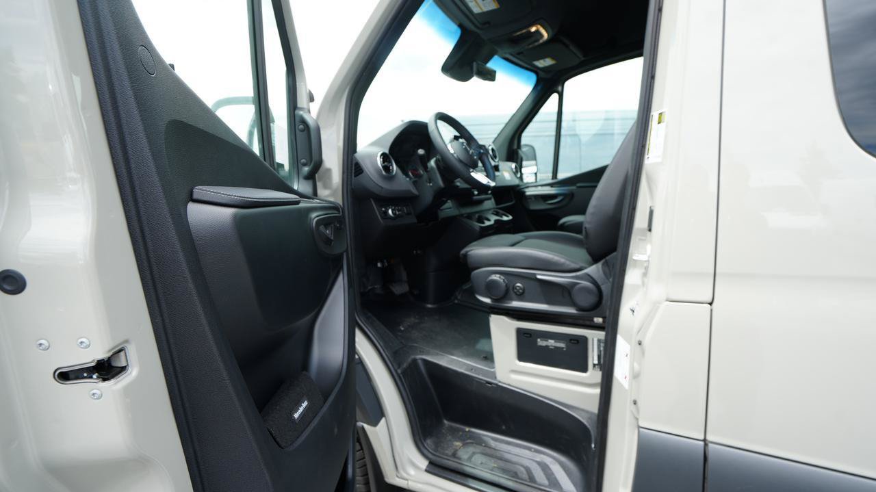 New 2026 Mercedes-Benz Sprinter 2500 image 19