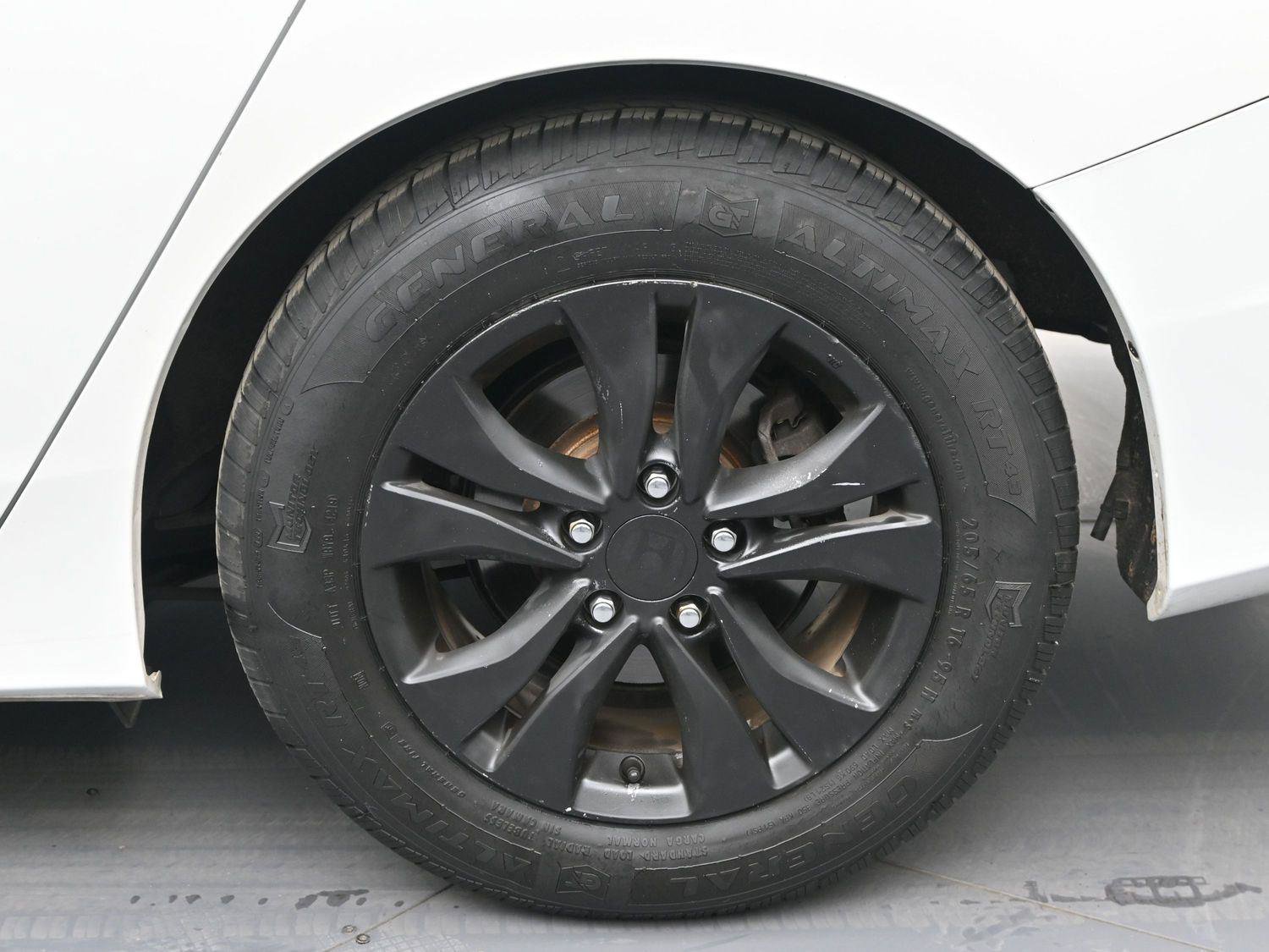 Used 2013 Honda Accord LX image 12