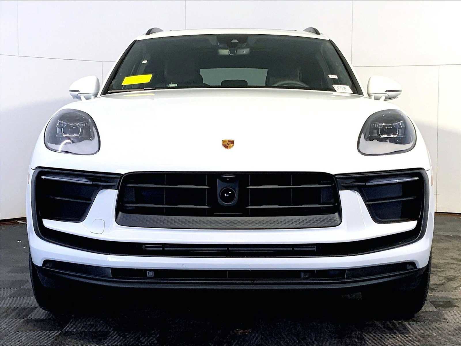 New 2026 Porsche Macan AWD/4WD image 10