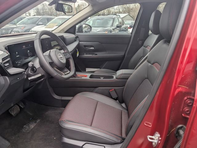 New 2026 Nissan Kicks SR w/ Cold Weather Package image 14