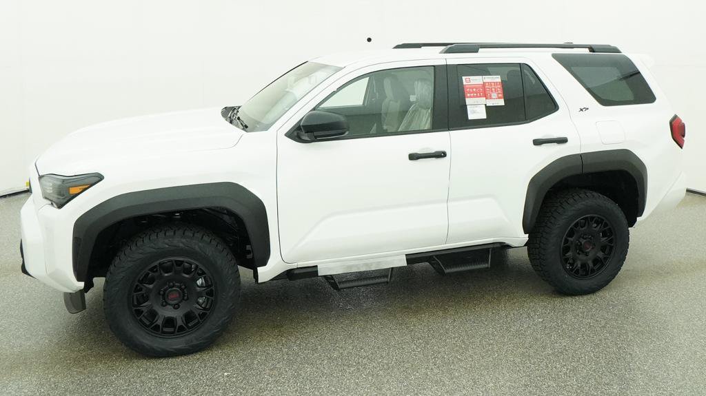 New 2026 Toyota 4Runner SR5 AWD/4WD image 5