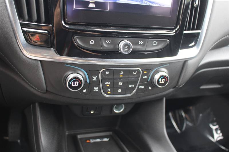 Used 2022 Chevrolet Traverse LT AWD/4WD image 16