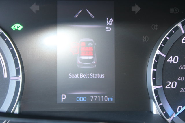 Used 2020 Toyota Highlander LE FWD image 21