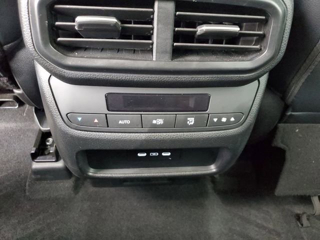 Used 2025 Honda Pilot EX-L image 12