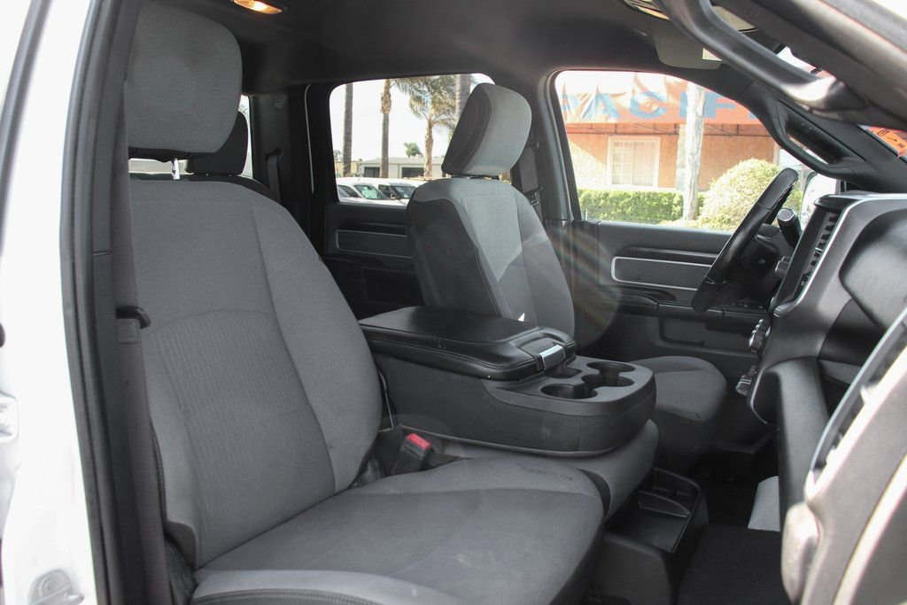 Used 2021 RAM 3500 Big Horn image 38