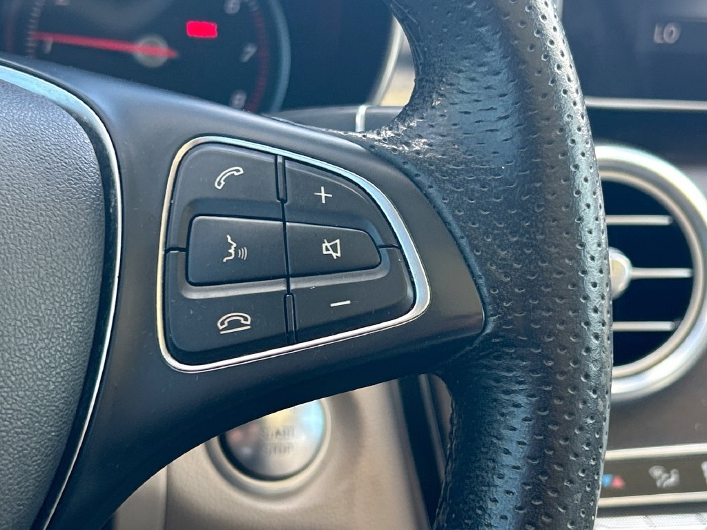 Used 2019 Mercedes-Benz GLC 350e 4MATIC image 14