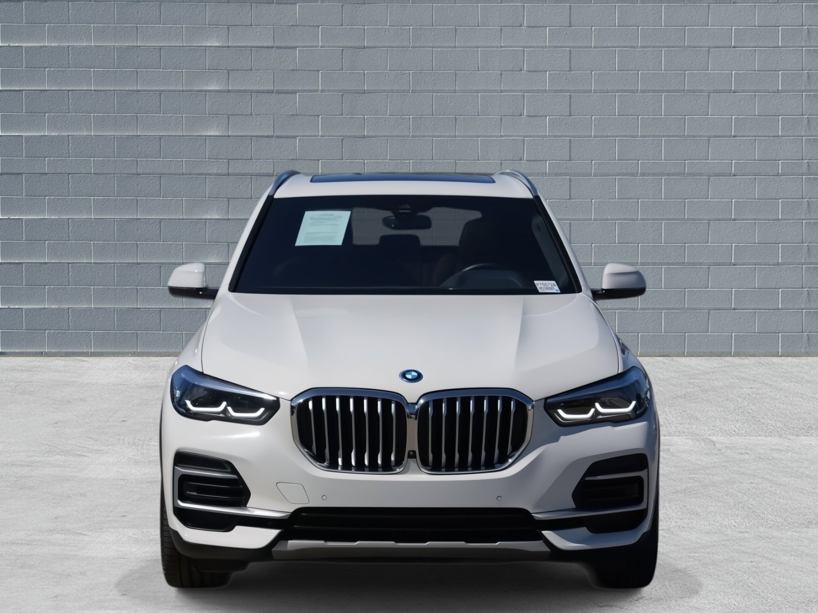 Certified 2023 BMW X5 xDrive45e w/ Parking Assistance Package image 2