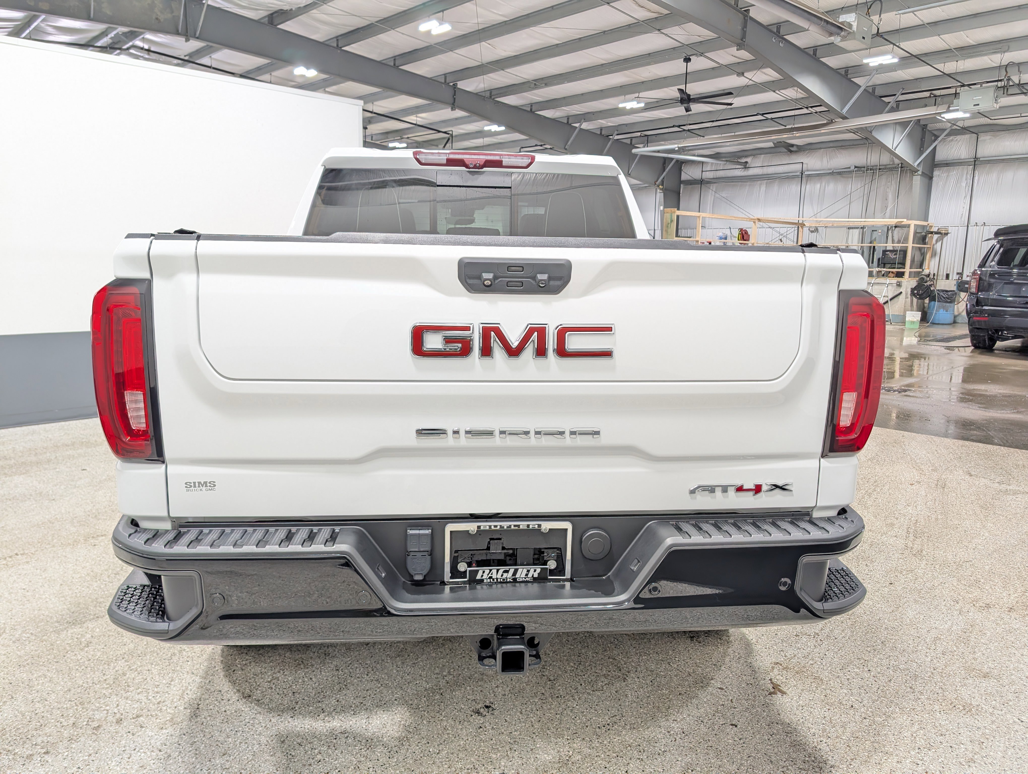Used 2023 GMC Sierra 1500 AT4X image 4