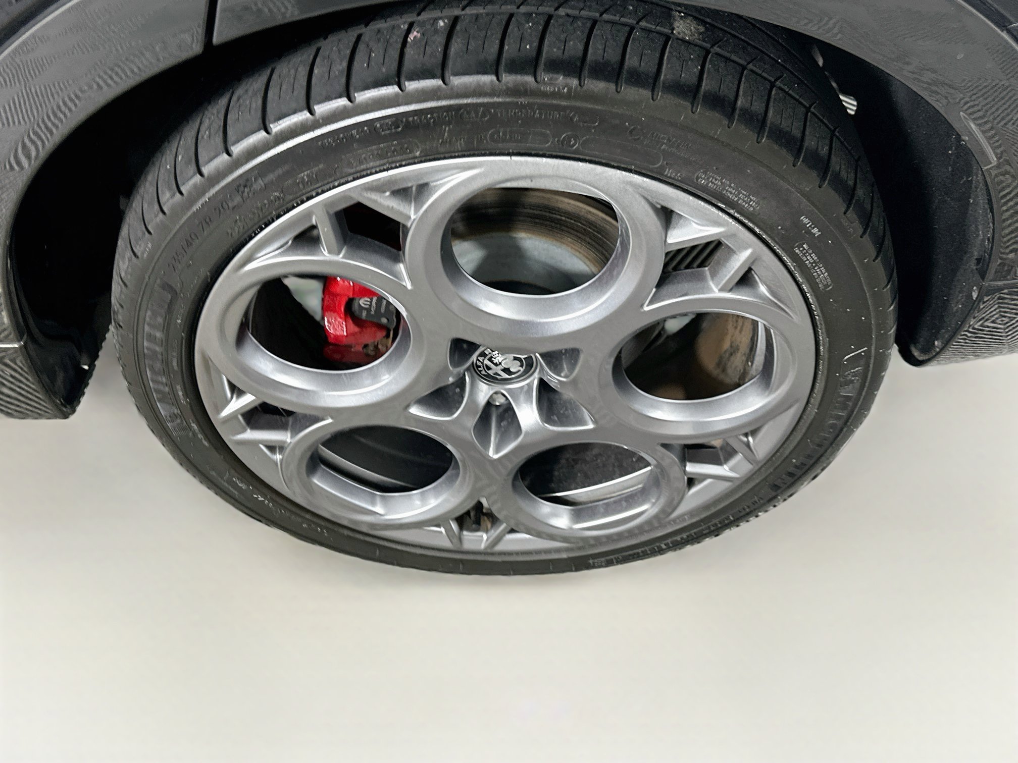 Used 2024 Alfa Romeo Tonale Veloce AWD/4WD image 11