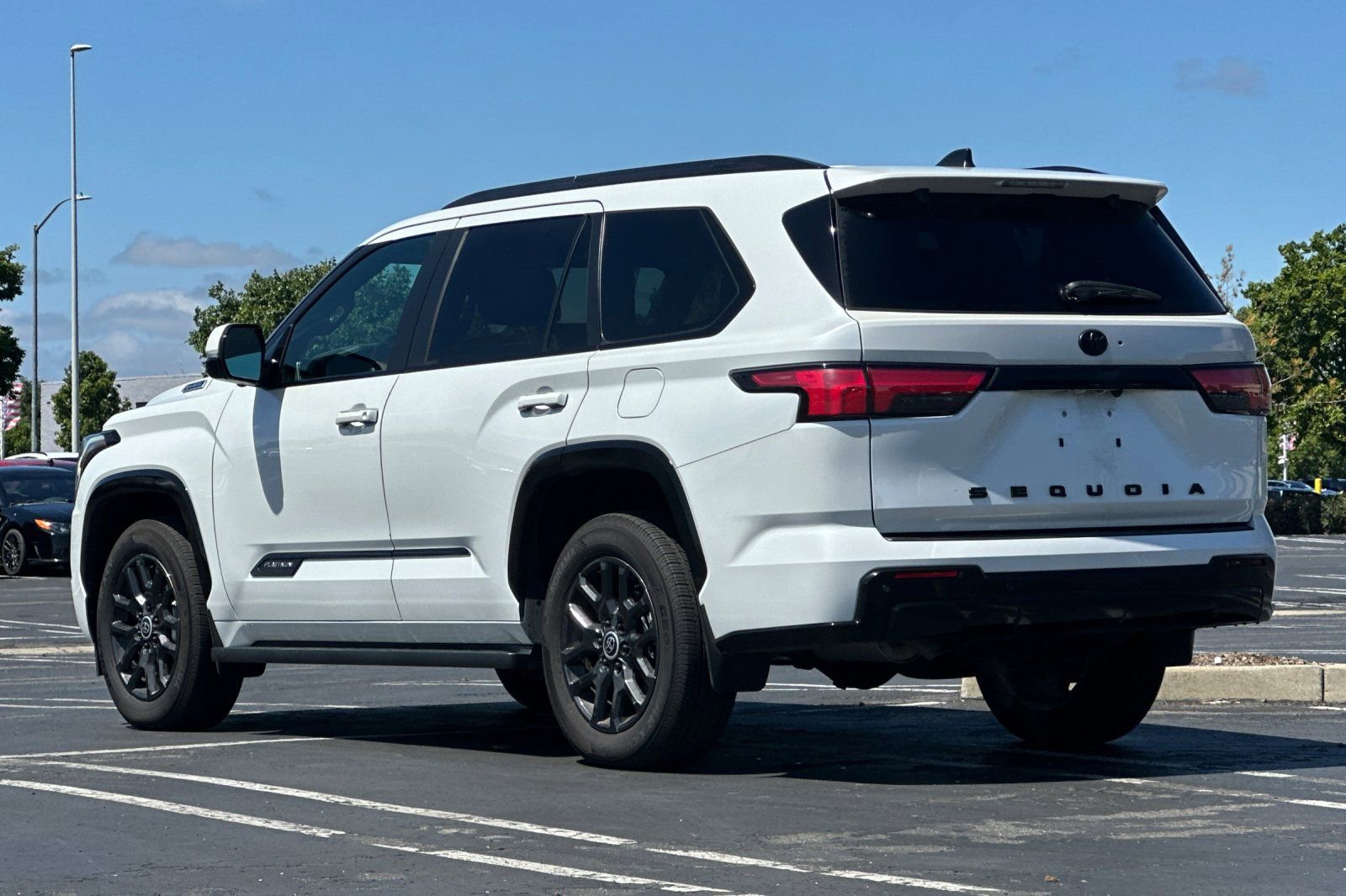 Used 2024 Toyota Sequoia Platinum image 6
