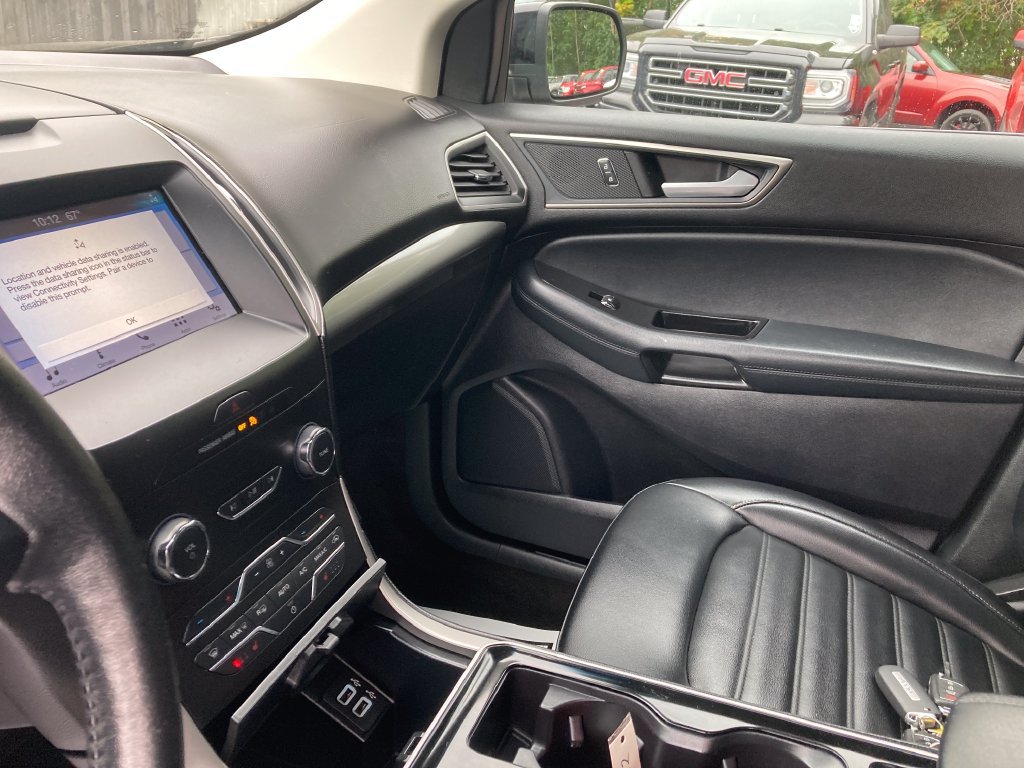 Used 2019 Ford Edge SEL w/ Equipment Group 201A AWD/4WD image 15