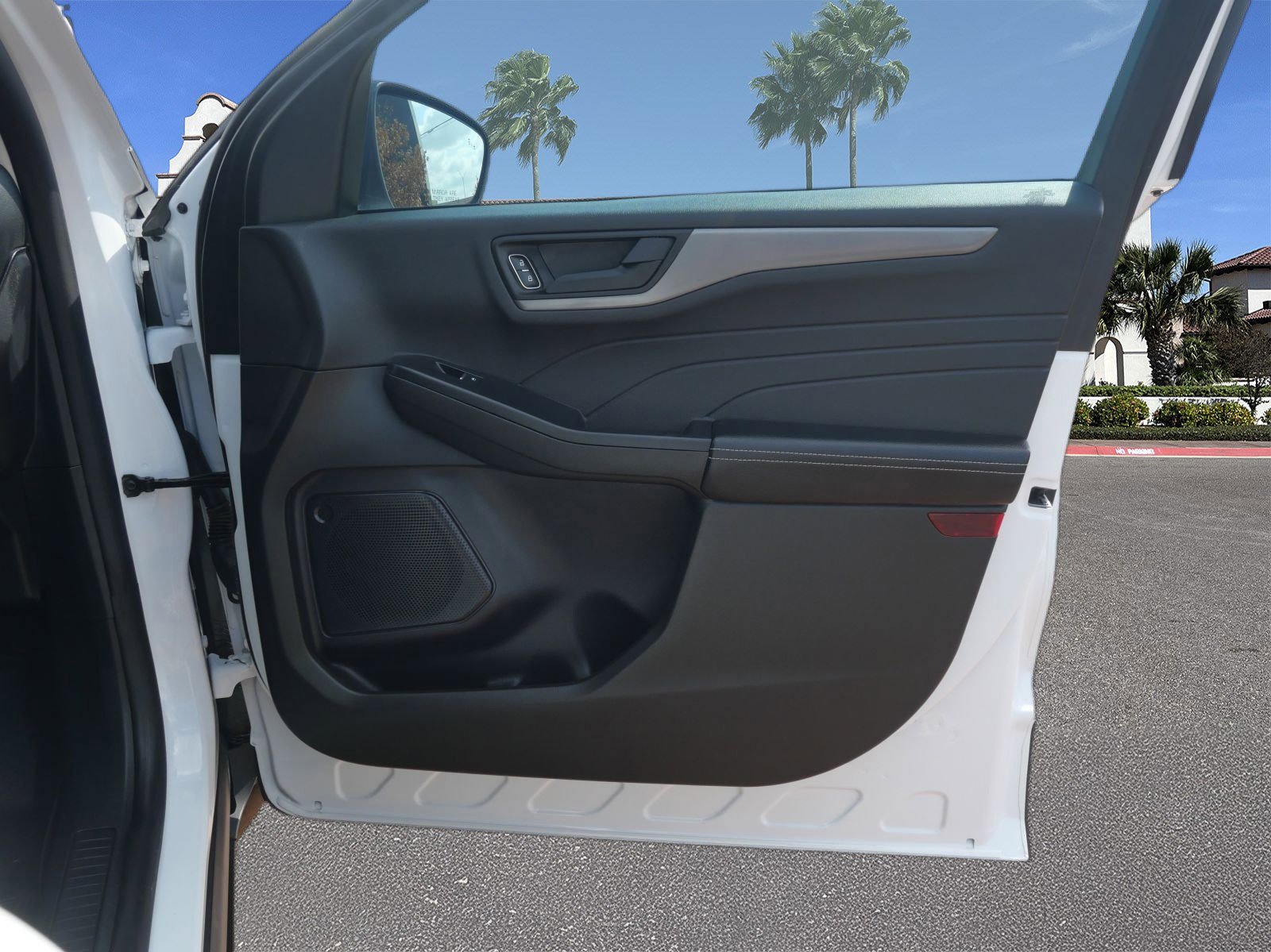 Used 2024 Ford Escape Active image 13