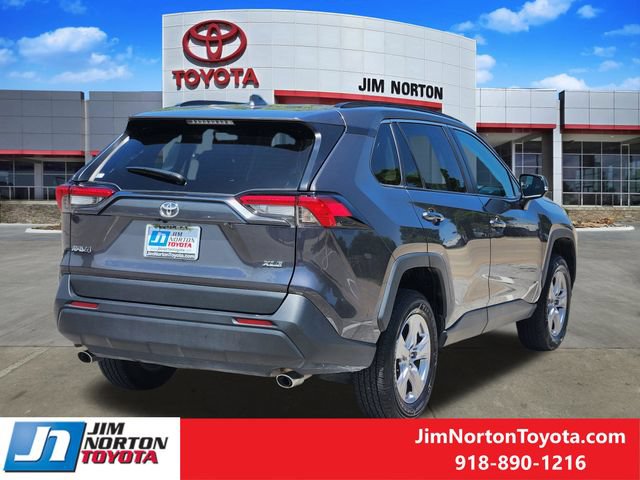 Used 2025 Toyota RAV4 XLE FWD image 5