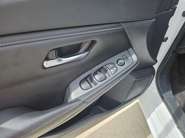 Used 2022 Nissan Sentra SV image 14