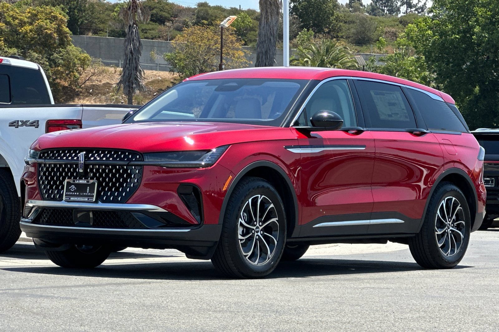 New 2026 Lincoln Nautilus Premier AWD/4WD image 7