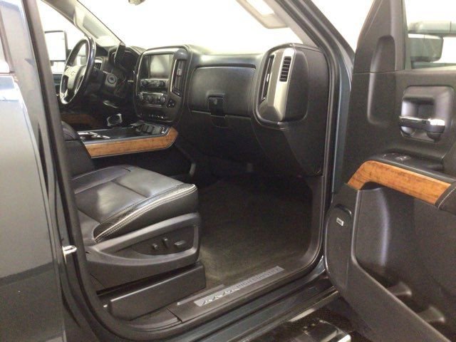 Used 2017 Chevrolet Silverado 2500 High Country w/ Snow Plow Prep Package AWD/4WD image 8