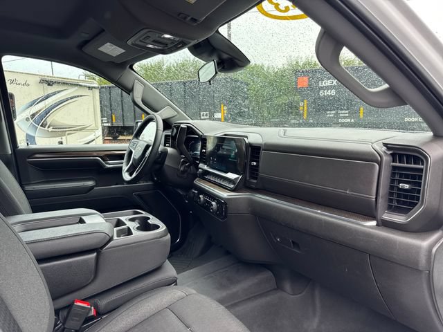 Used 2023 Chevrolet Silverado 1500 LT AWD/4WD image 27