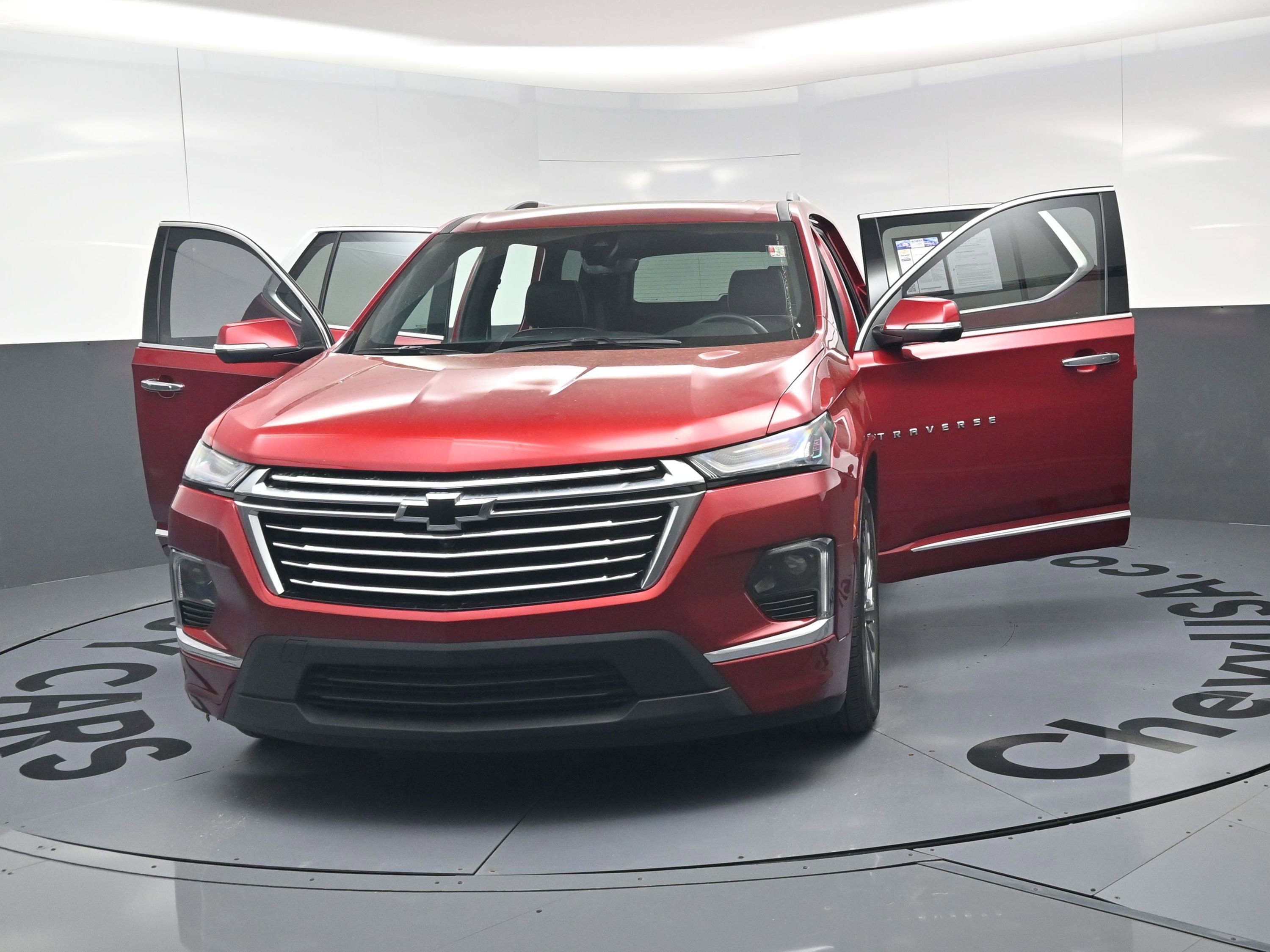 Used 2023 Chevrolet Traverse Premier w/ LPO, Floor Liner Package image 23