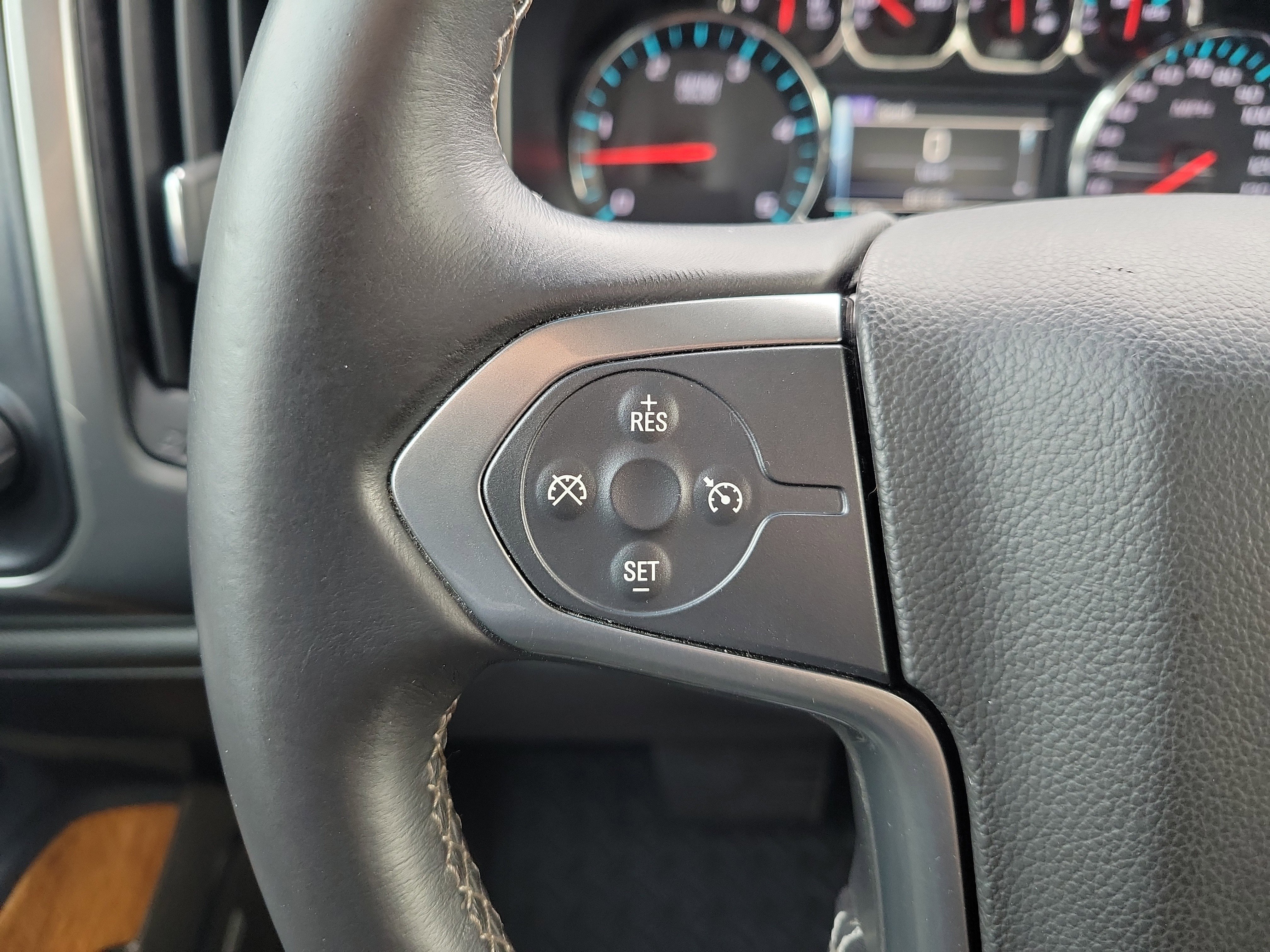 Used 2016 Chevrolet Silverado 2500 LTZ w/ LTZ Plus Package image 27