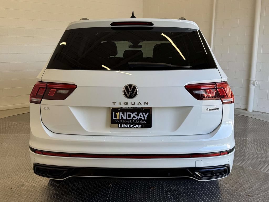 Used 2022 Volkswagen Tiguan SE R-Line AWD/4WD image 11